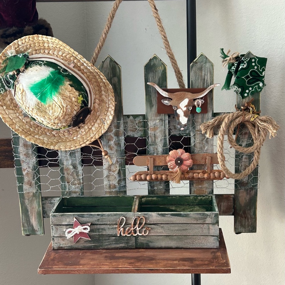 Rustic Wooden Hanging Planter with Chicken Wire & Western Accents - Green